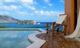 Open Plan Suite avec vue sur la mer et jacuzzi en plein air